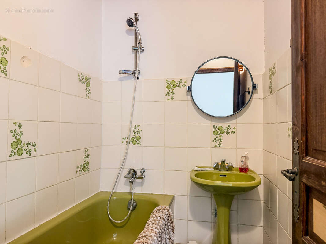 Villa T5 134 m2 avec piscine - photo 8