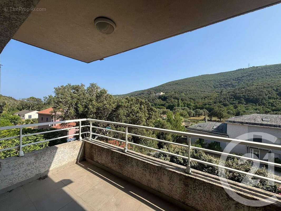 Appartement 72 m² à Luri  - photo 3