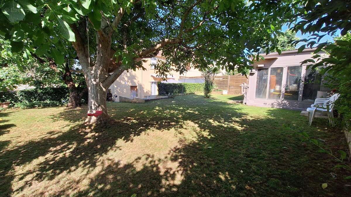 Maison 104 m² à Soignolles-En-Brie  - photo 8