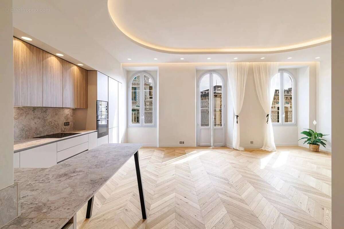 Appartement 120 m² à Nice  - photo 2