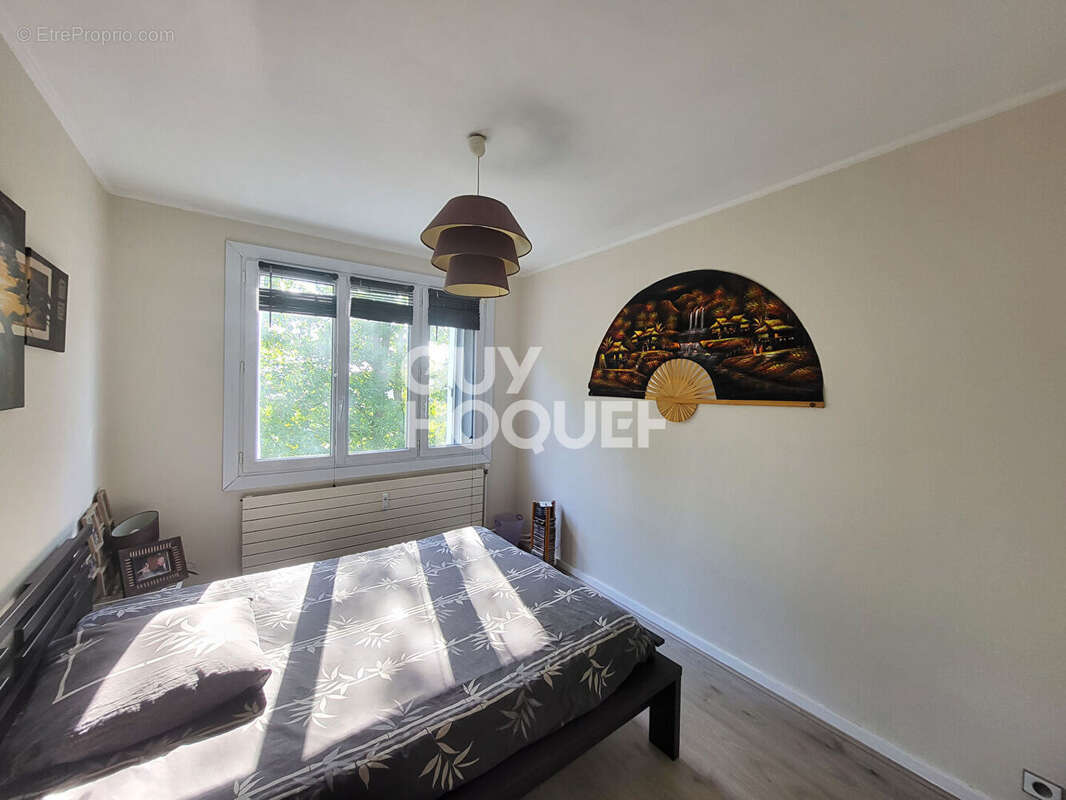 Appartement à LA CELLE-SAINT-CLOUD