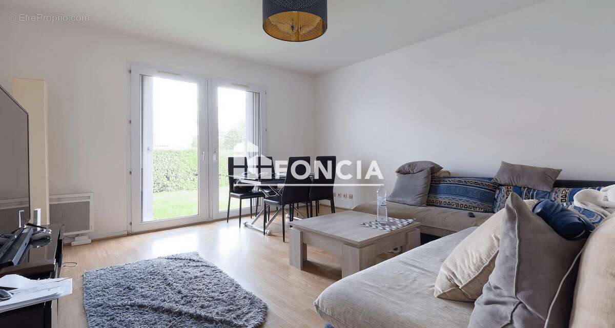 Appartement à CORBEIL-ESSONNES