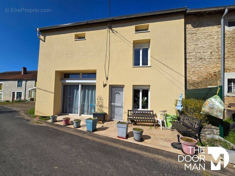 Maison à MENNOUVEAUX