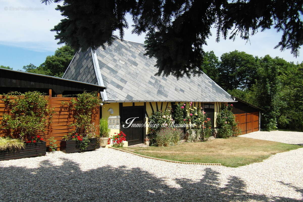 Maison 130 m² à Harcourt  - photo 2