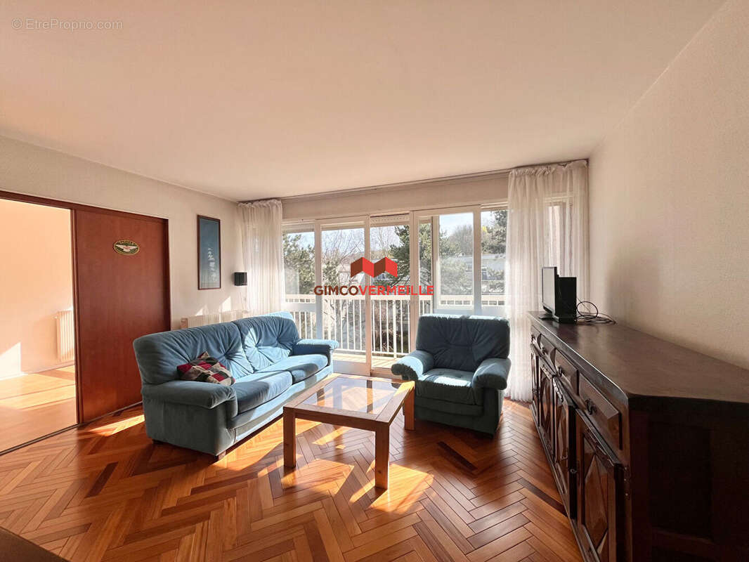 Appartement à BOUGIVAL