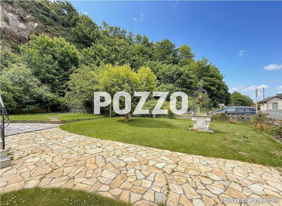 Maison à JULLOUVILLE