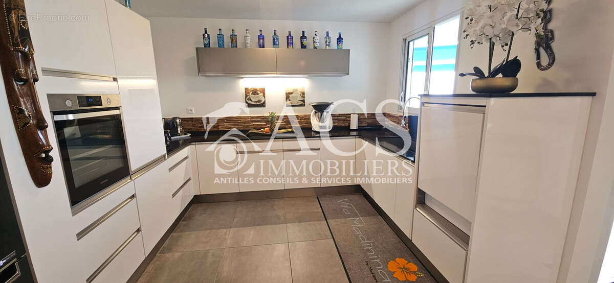 Appartement à LES TROIS-ILETS