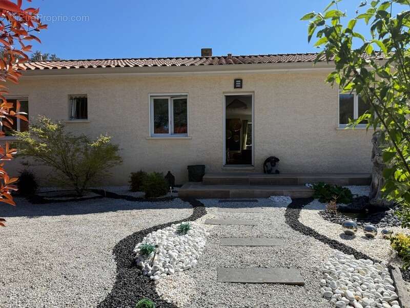 Maison à QUISSAC