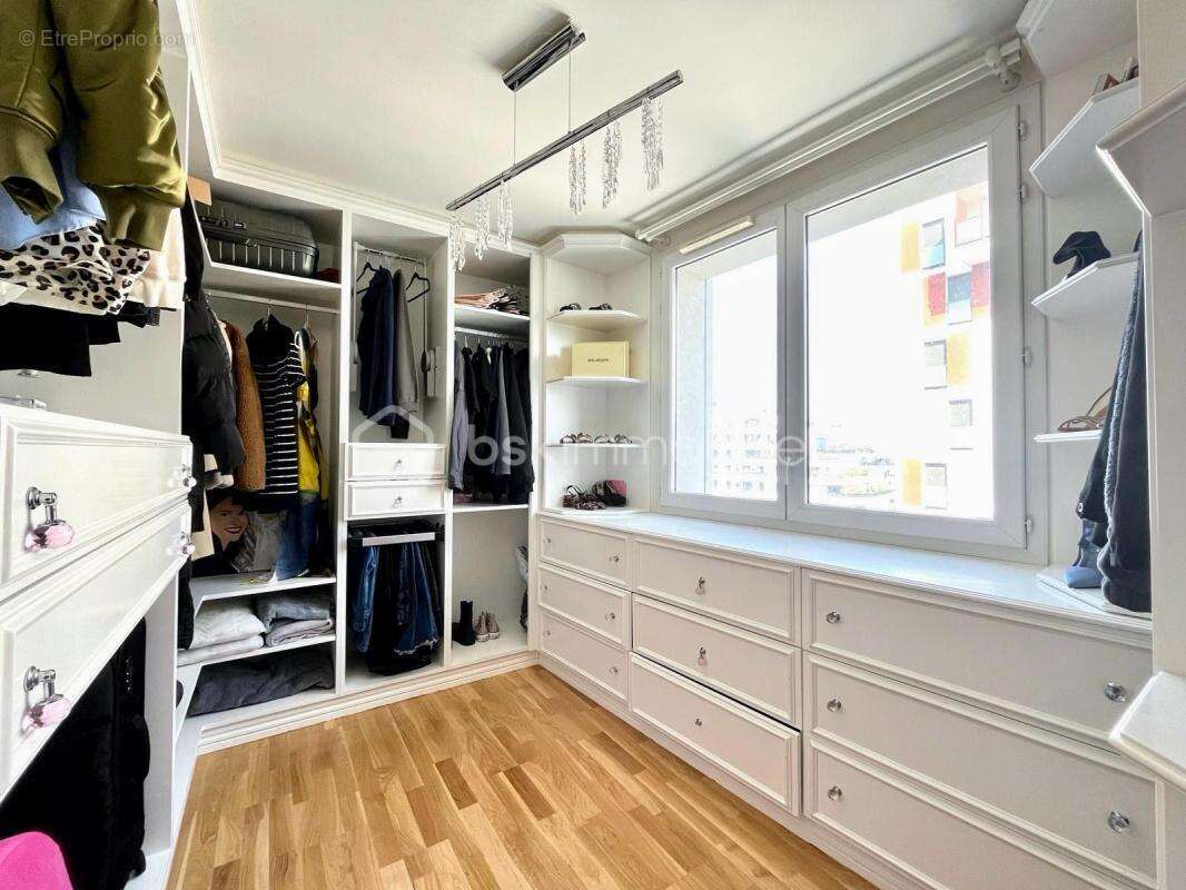Appartement à COLOMBES