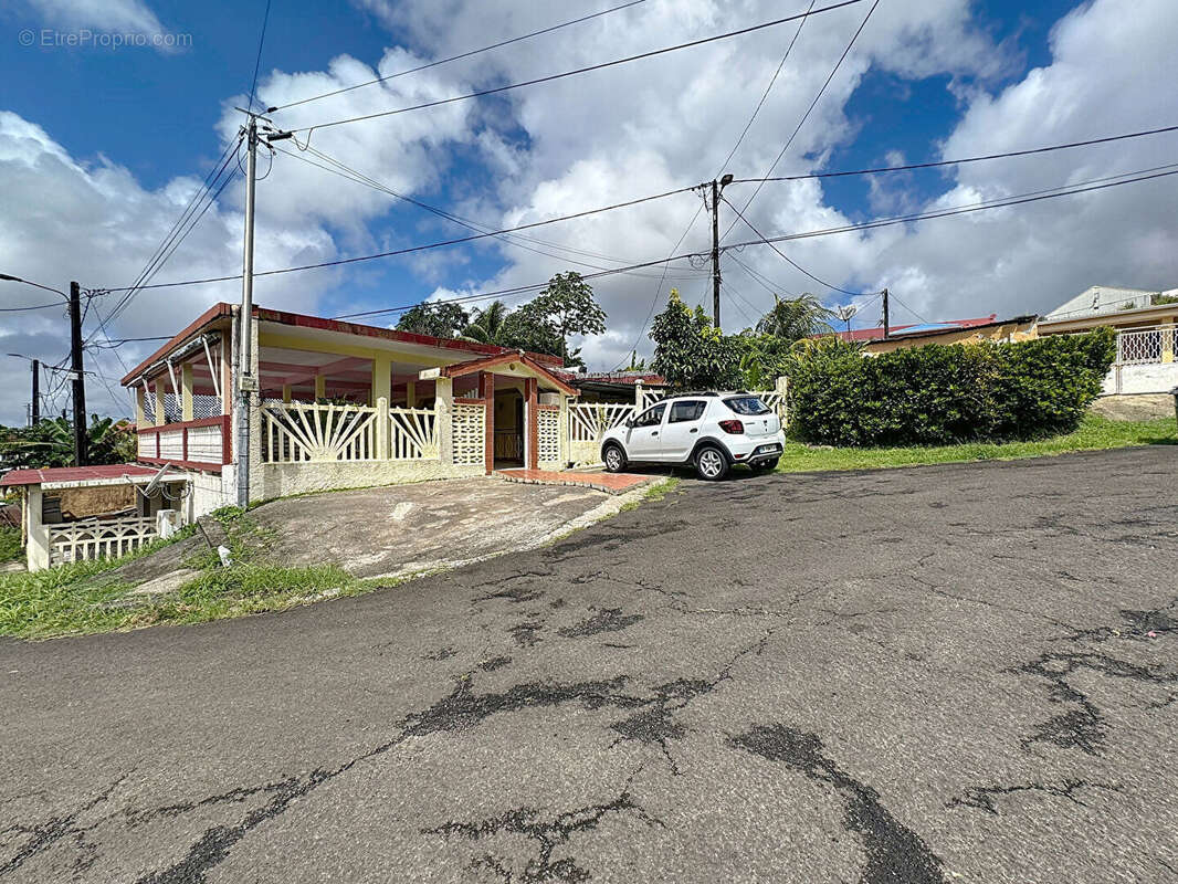 Maison à FORT-DE-FRANCE