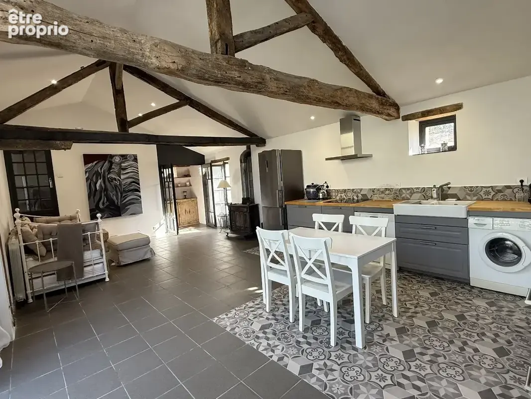 Propriété de campagne de 271m2 avec 5 chambres, piscine et 7896m2 de jardin - photo 17