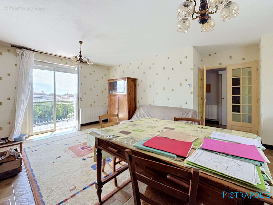 Maison 95 m² à Saint-Jean-La-Bussiere  - photo 4