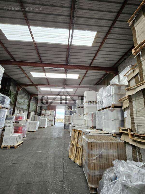 Commerce à CLAYE-SOUILLY