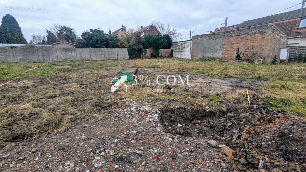 Terrain à BILLY-BERCLAU