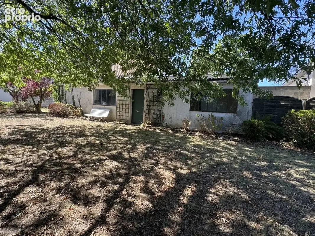 VERTOU Belle situation et très beau jardin de 970 m2 - photo 3