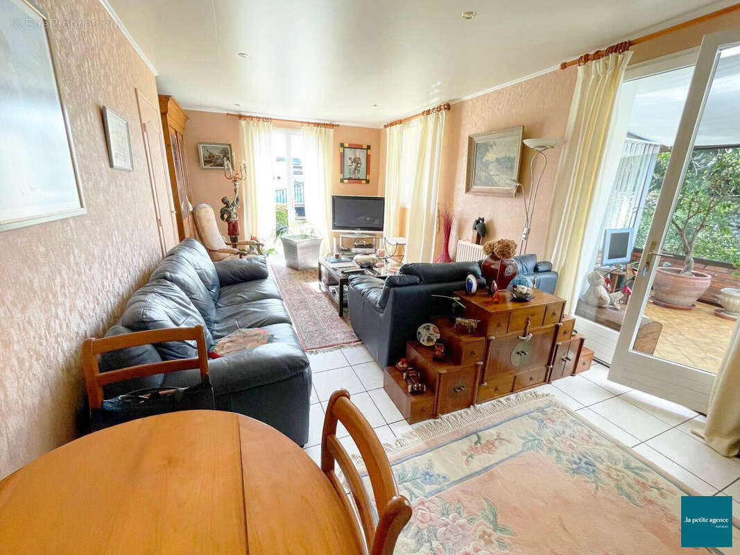 Maison à LION-SUR-MER