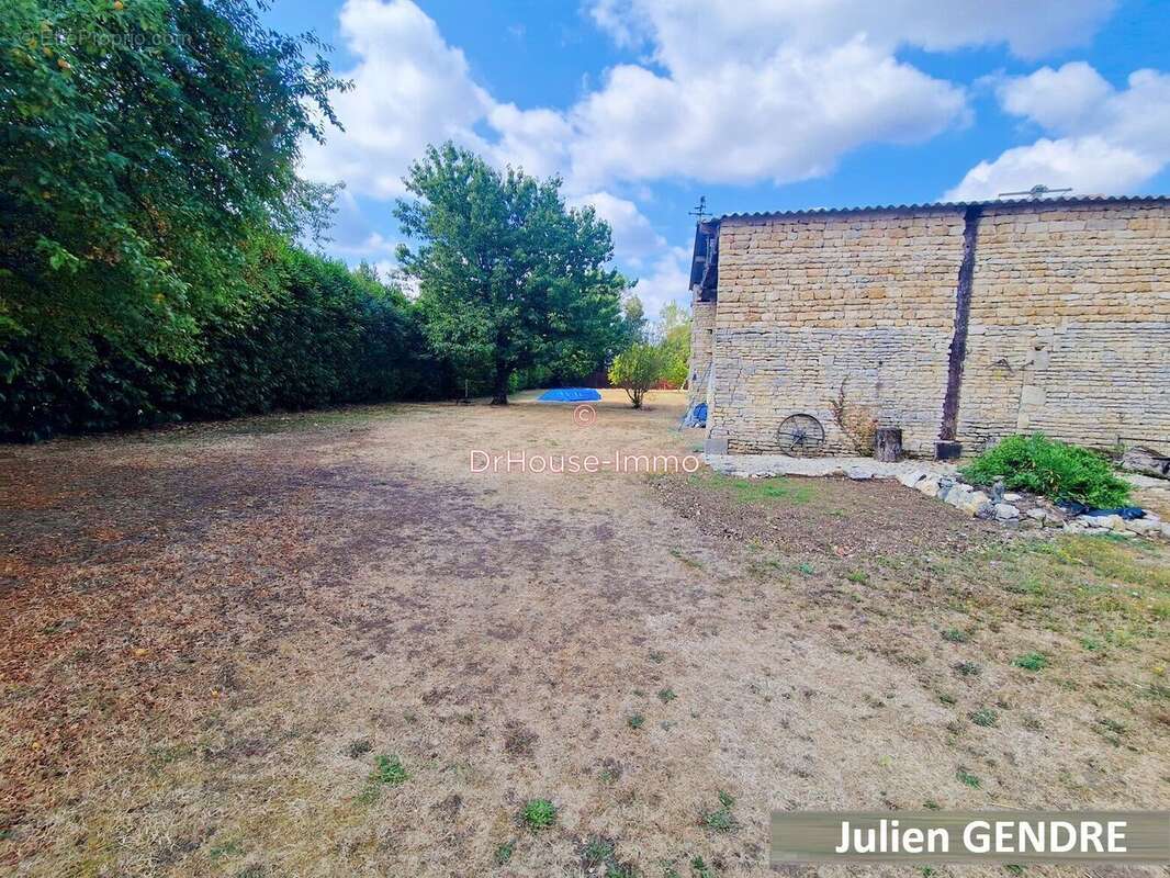 Maison 110 m² à Ensigne  - photo 18