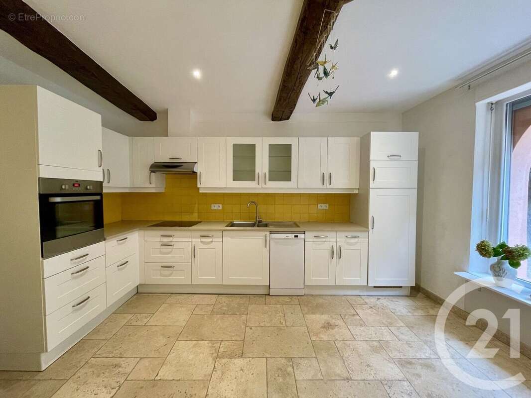Maison à BORMES-LES-MIMOSAS
