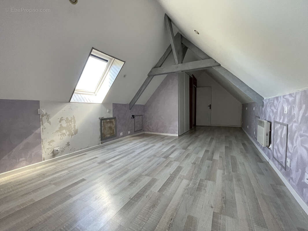 Maison à COLLEVILLE-MONTGOMERY