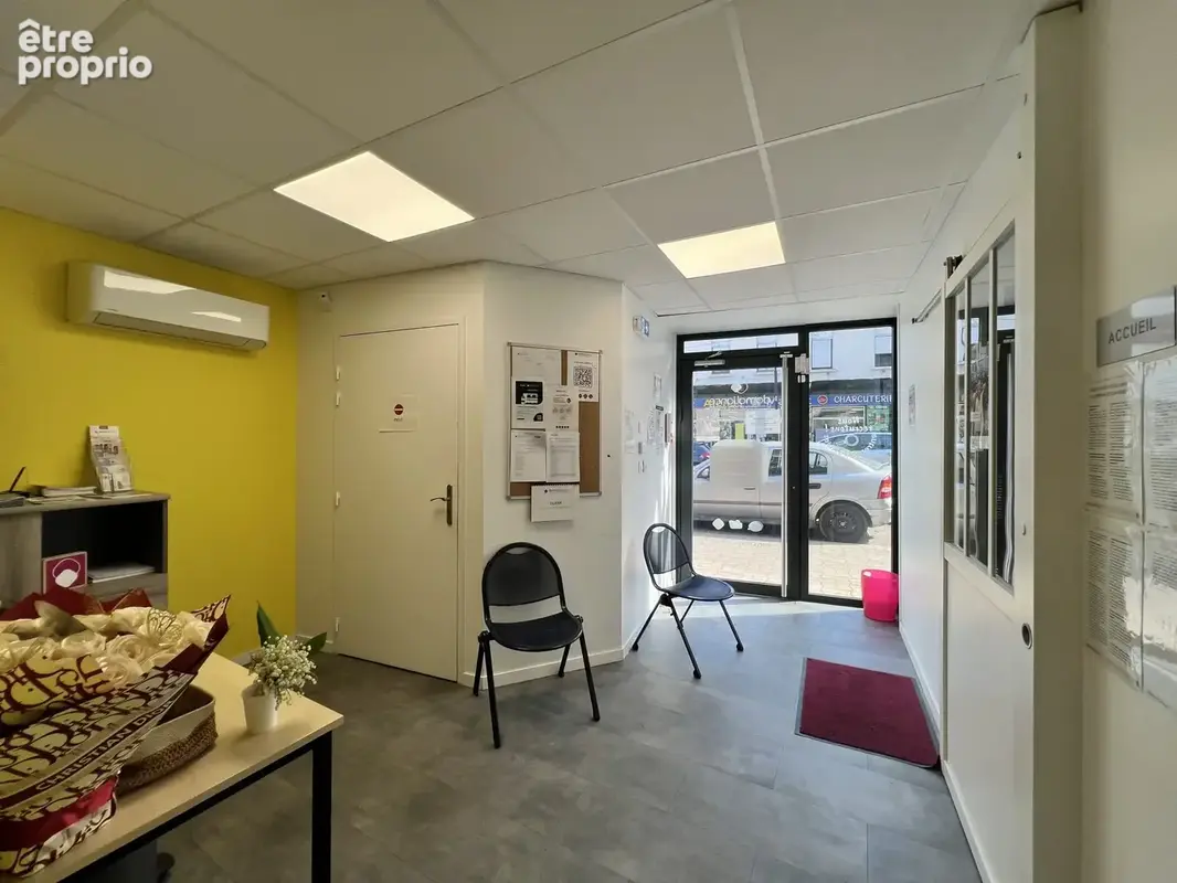 Commerce 92 m² à vendre à Pont-De-Cheruy (38230) - photo 4