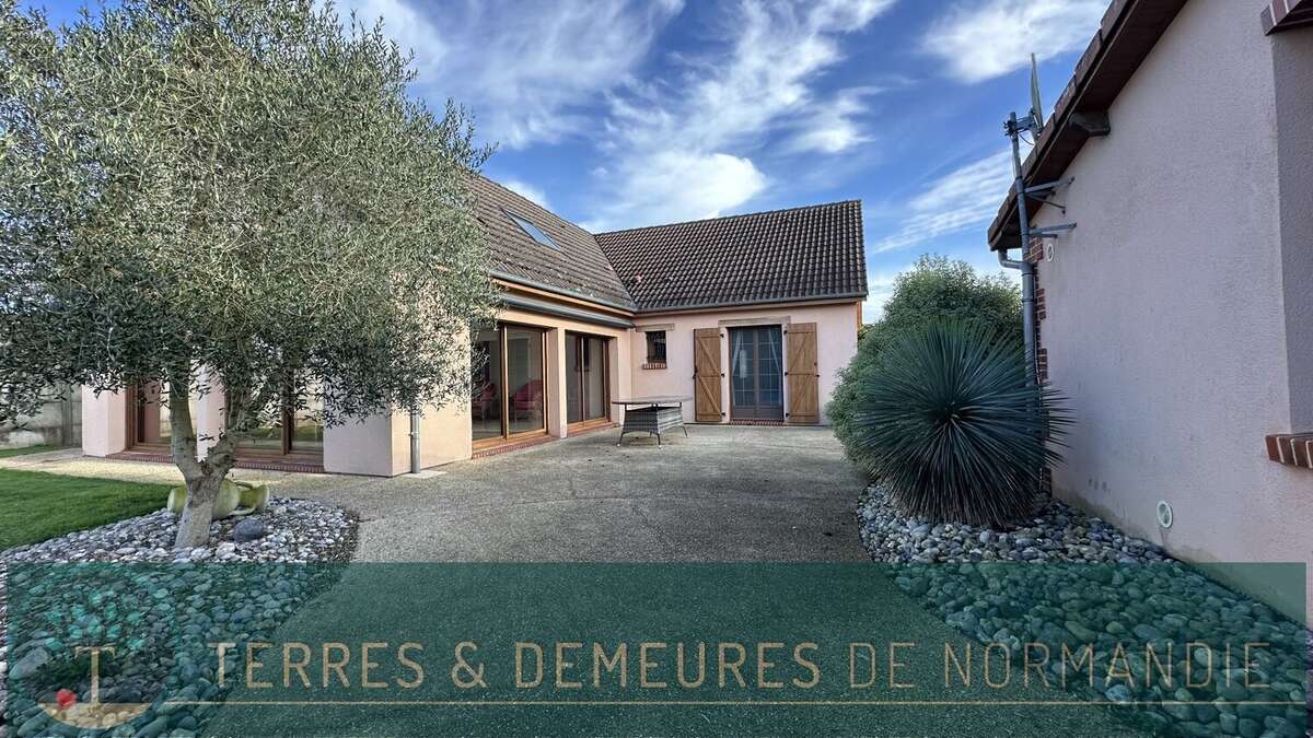 A Vendre Maison plein pied de 137 m² avec jardin paysager de 1700 m², Petit-Caux, 76370 - photo 11