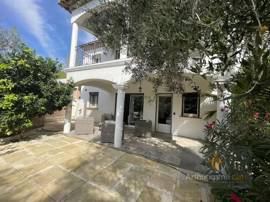 Maison à CAVALAIRE-SUR-MER