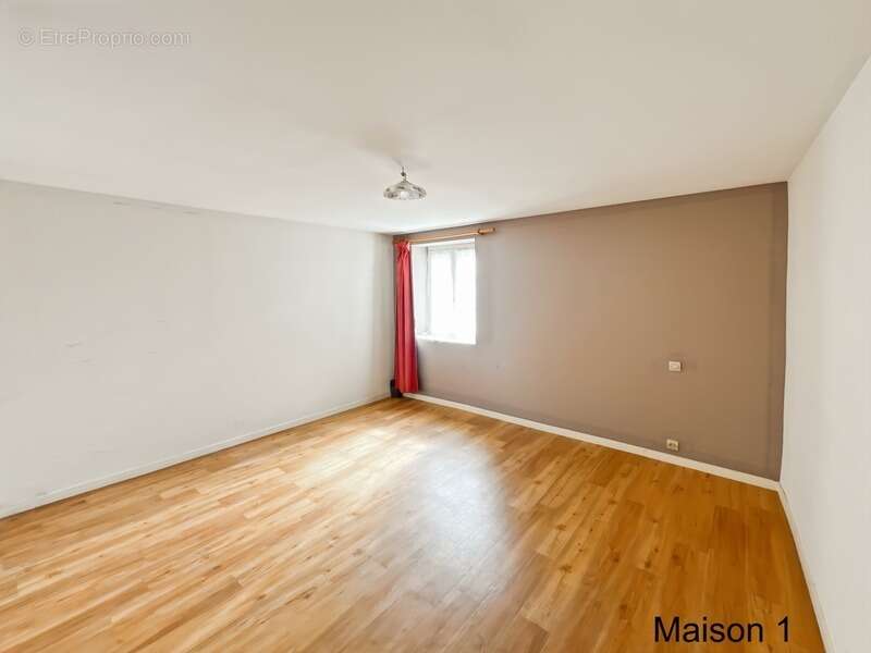  Ensemble immobilier– Commune de Cuves - photo 10