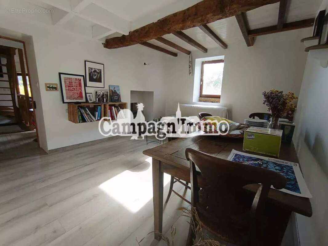 Maison à SAINT-FORGEUX