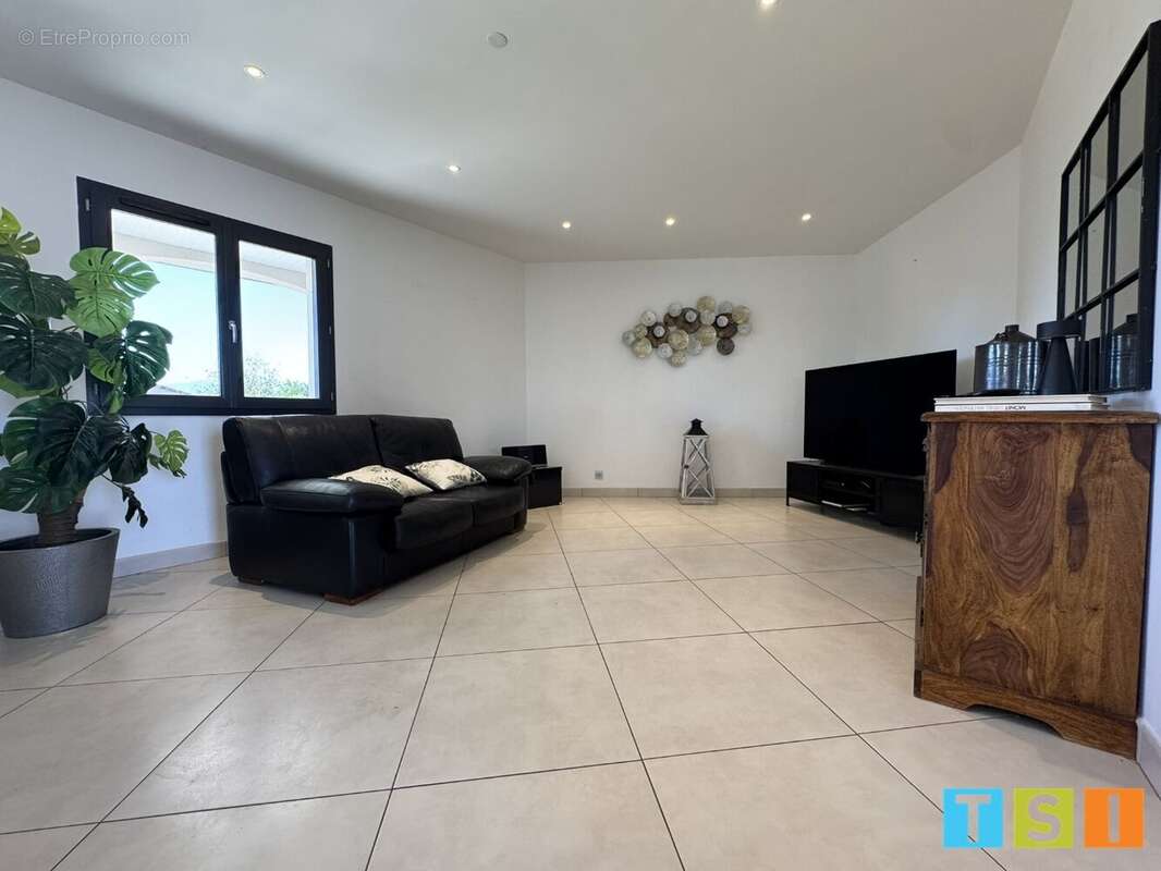 185 m² de lumière et de confort, à deux pas de Saint-Gaudens. - photo 7
