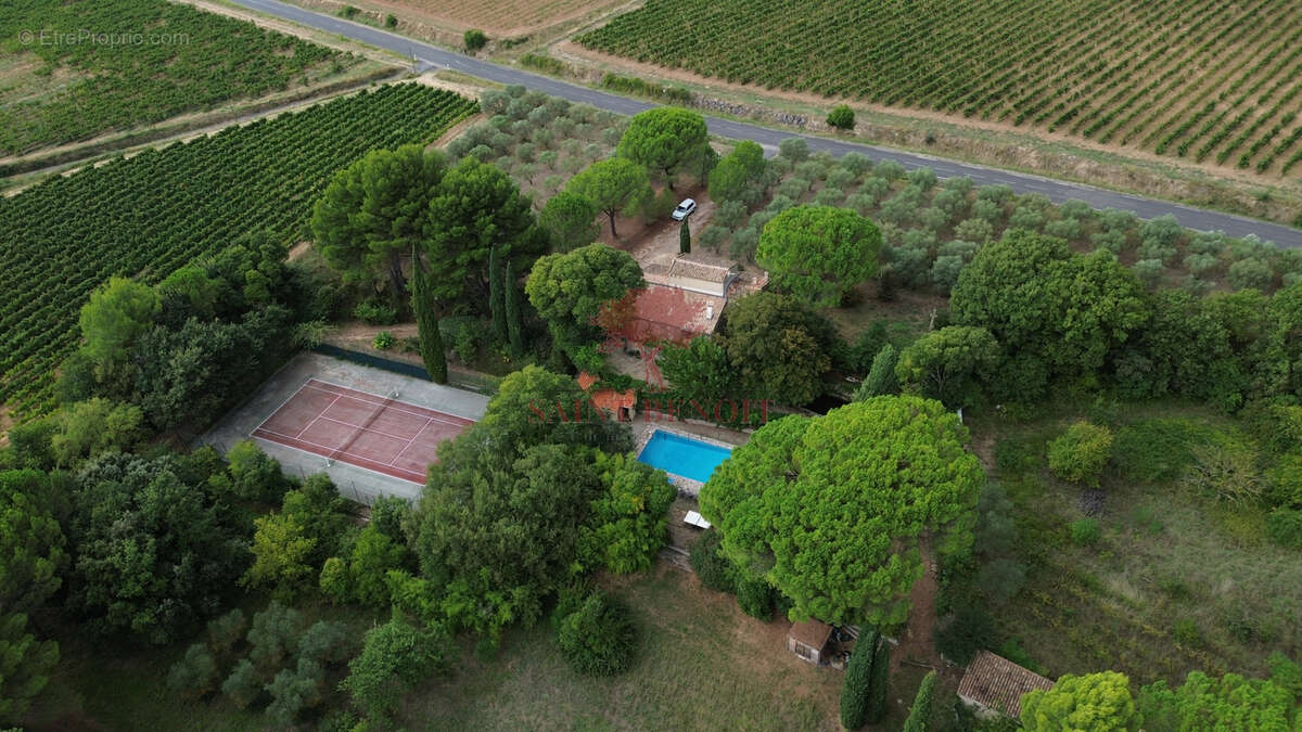 LE POUGET Propriété Agricole de 21143 m2 avec tennis et piscine et terrain de pétanque. - photo 46