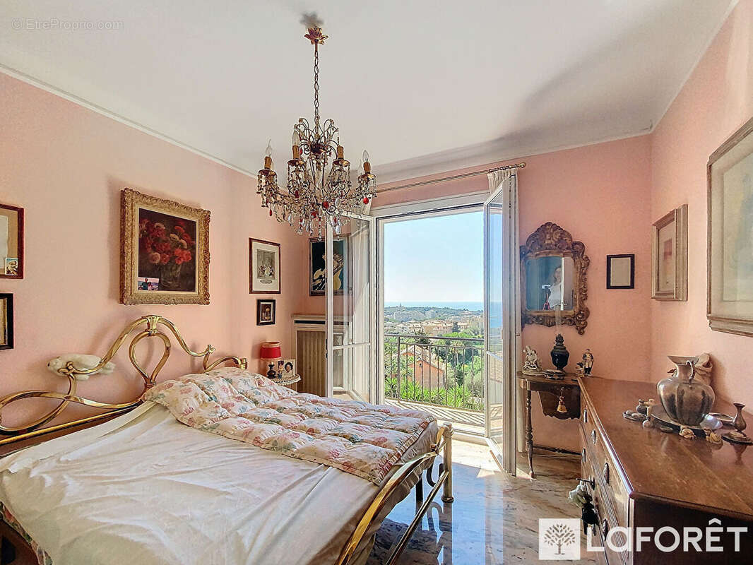 Maison à ROQUEBRUNE-CAP-MARTIN