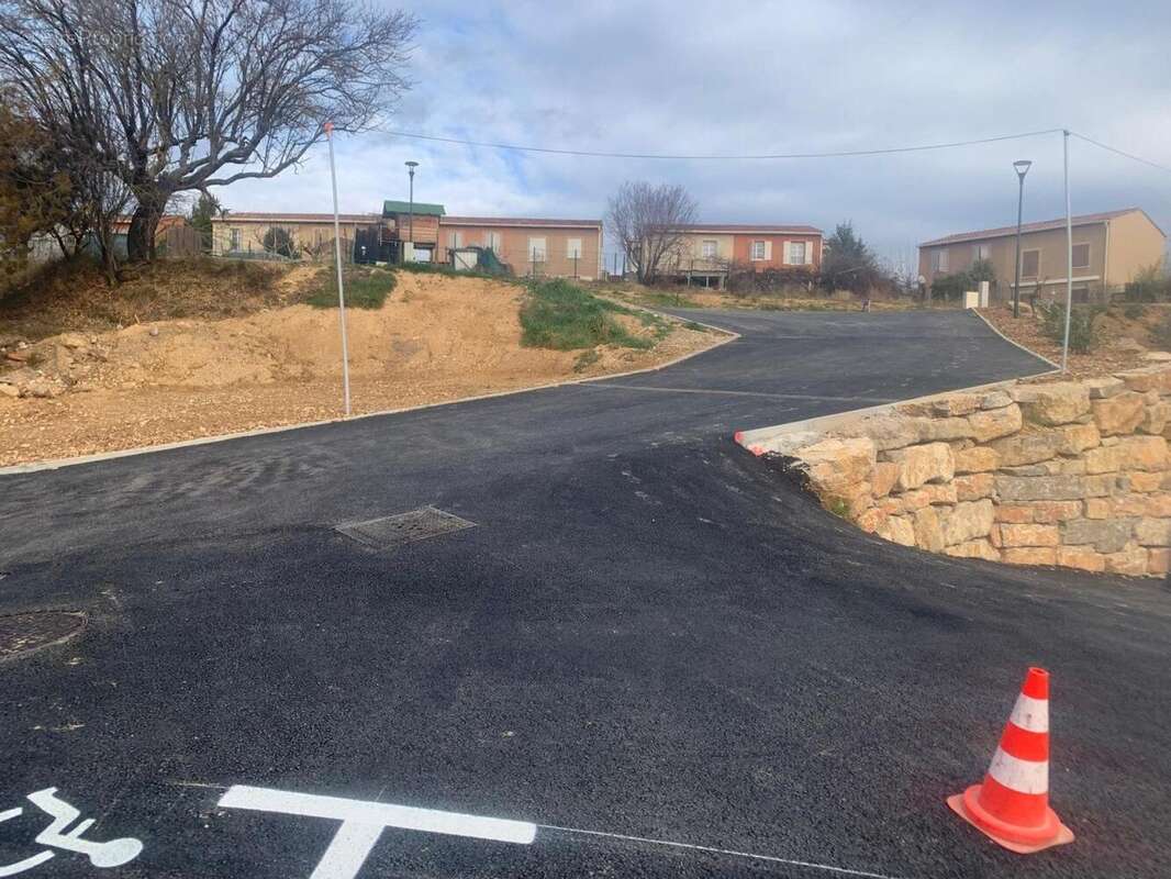 Photo 2 - Terrain à PERTUIS