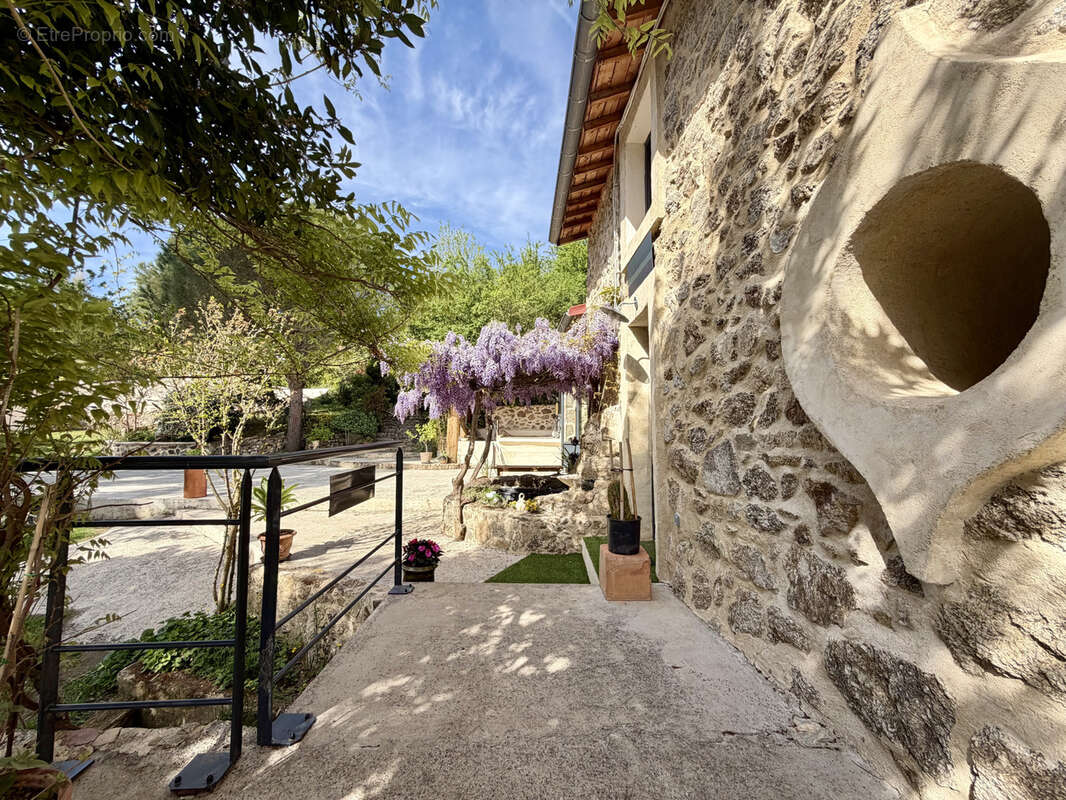 Maison à MAUVES