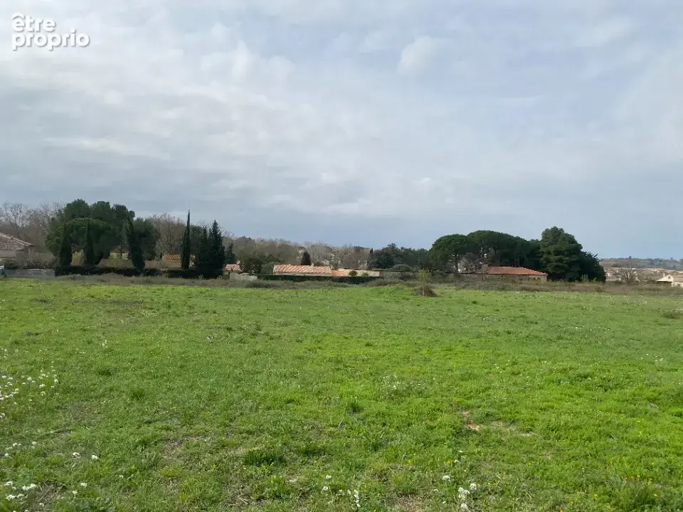 Terrain à SALLES-D'AUDE