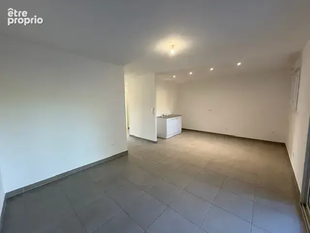 Appartement t3 avec jardin - photo 2