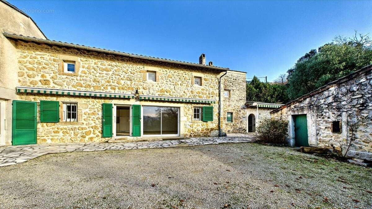 Maison à SAINT-PERAY