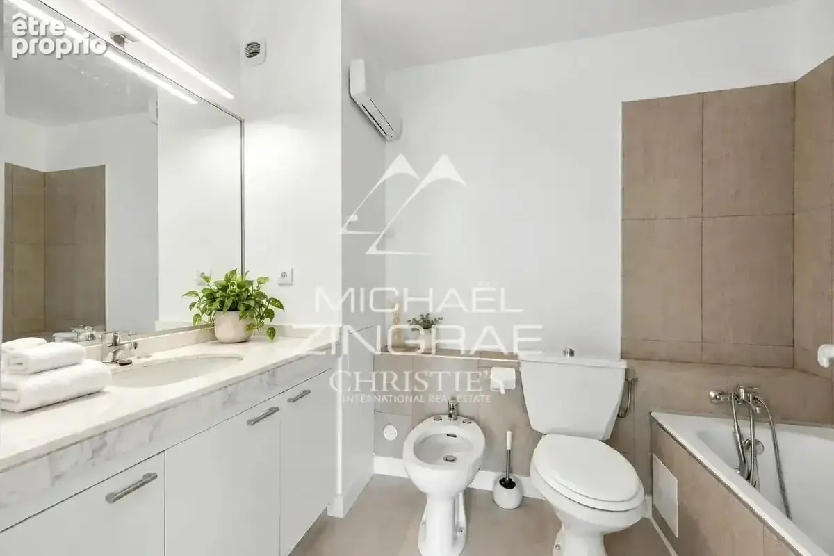 Nice Fabron – Bel appartement 5 pièces de 125 m² avec vue panoramique mer et terrasse de 53 m² - photo 10
