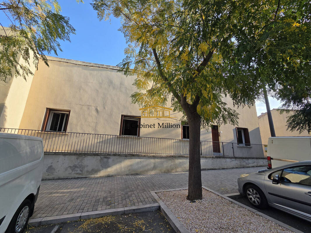 Maison à VIC-LA-GARDIOLE