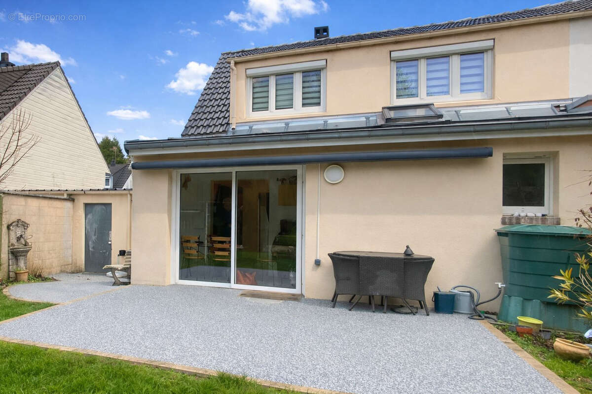 Maison à SAINT-QUENTIN
