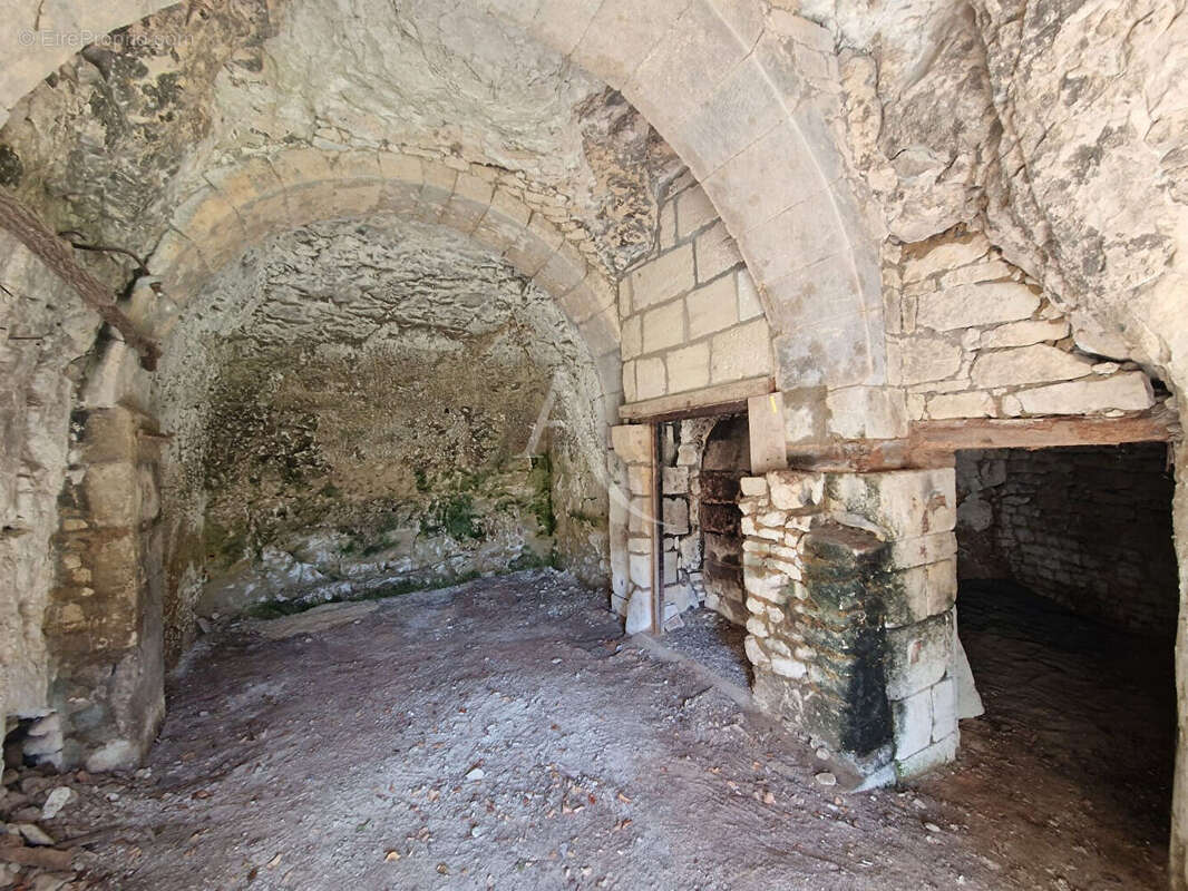 Maison à LOURESSE-ROCHEMENIER