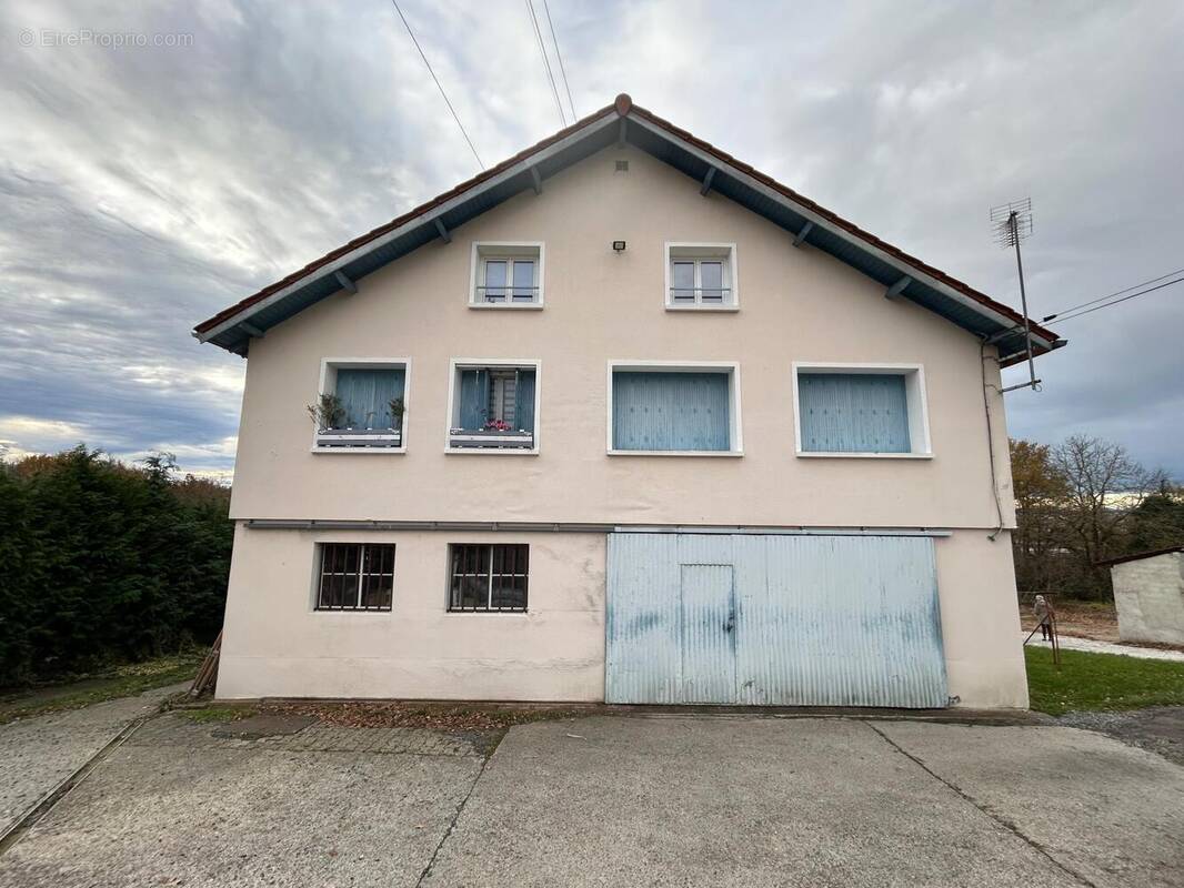 Photo 1 - Appartement à CUSSET
