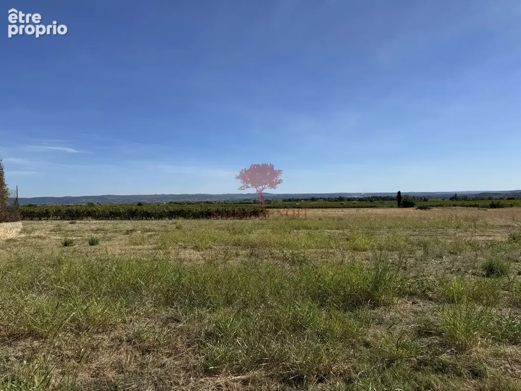 Photo Terrain à Saint-Saturnin-De-Lucian au prix de 132 000€