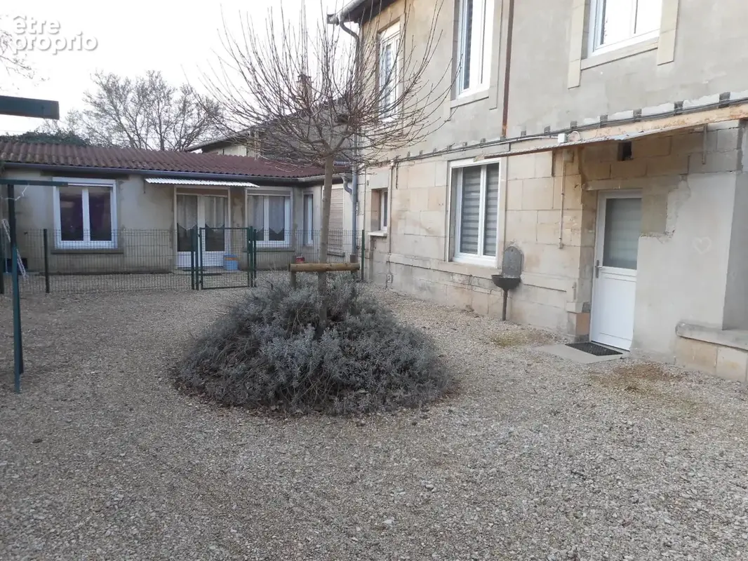Appartement 411 m² à vendre à Wassy (52130) - photo 3