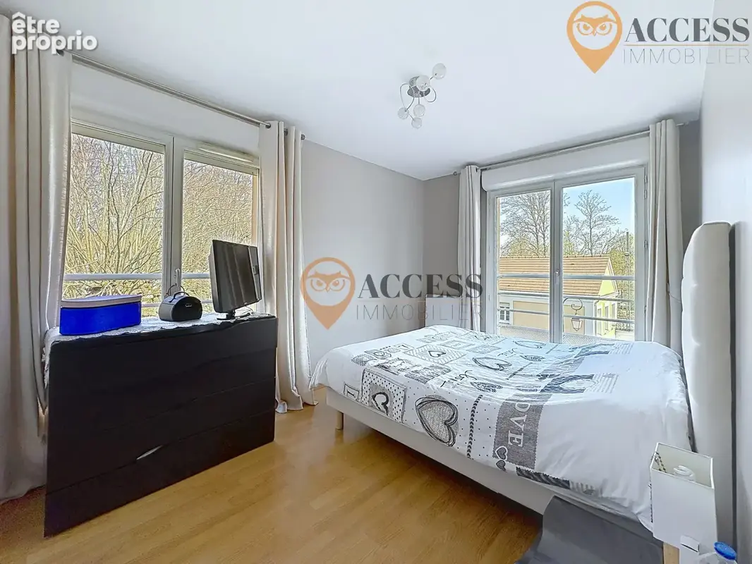 GROSLAY - Appartement 4 pièces, dans une copropriété idéale et arborée ! - photo 7