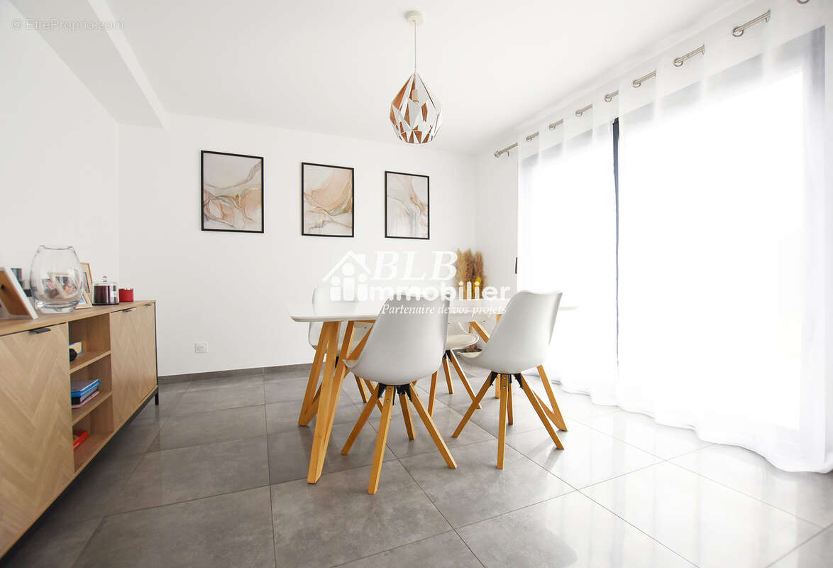 Maison 6 pièces 149 m2 5 chambres - photo 4