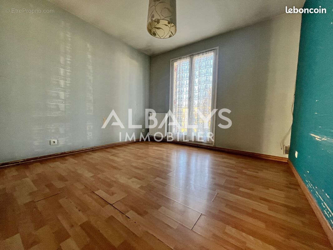 Appartement à VILLENAVE-D'ORNON