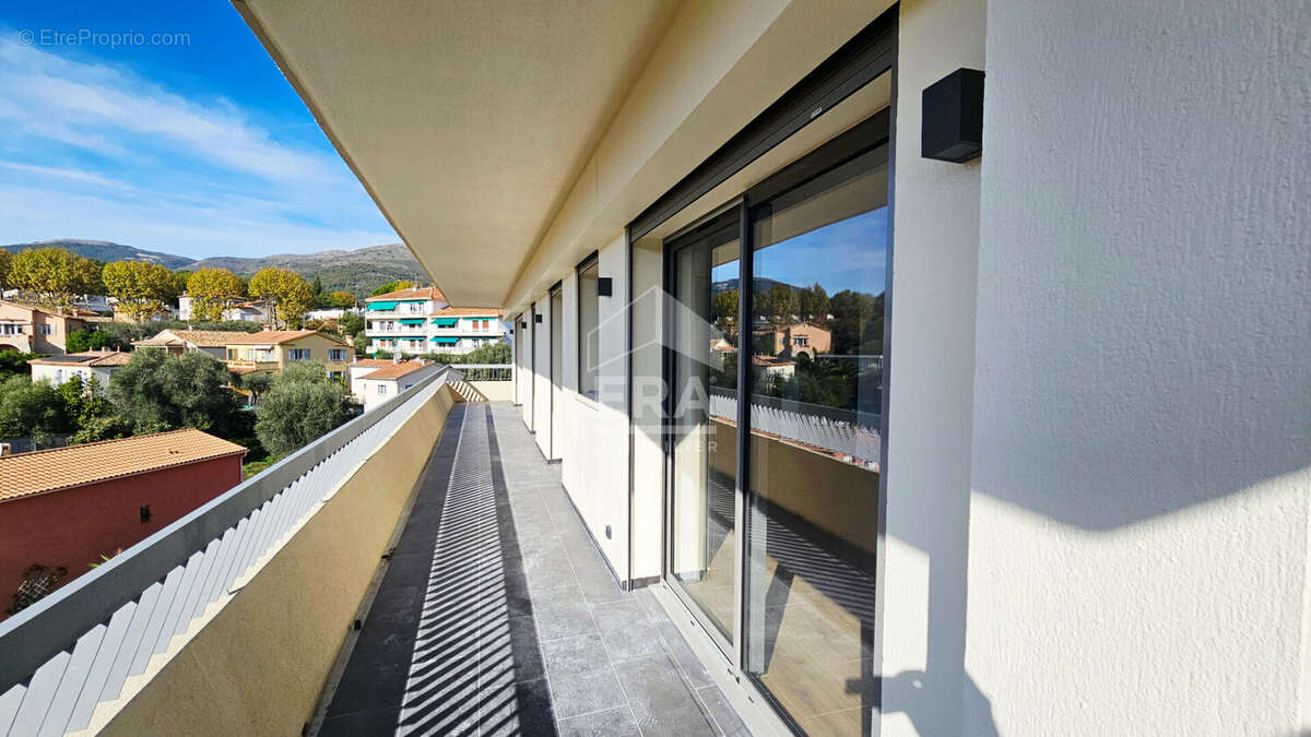 Appartement à VENCE