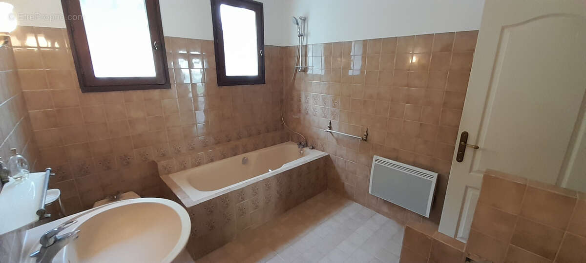 Maison  143 m2 le thor - photo 7