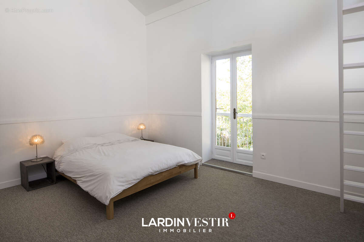 Maison à SAINT-GENIS-LAVAL