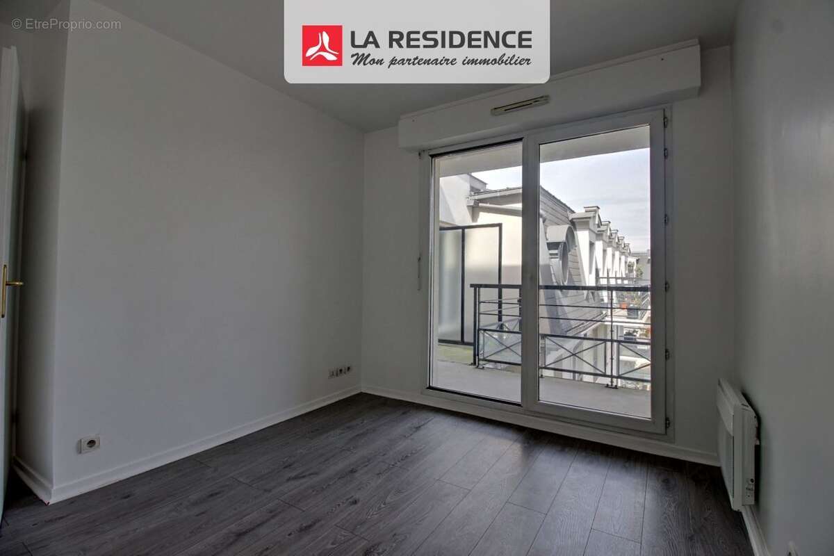 Appartement à SARTROUVILLE